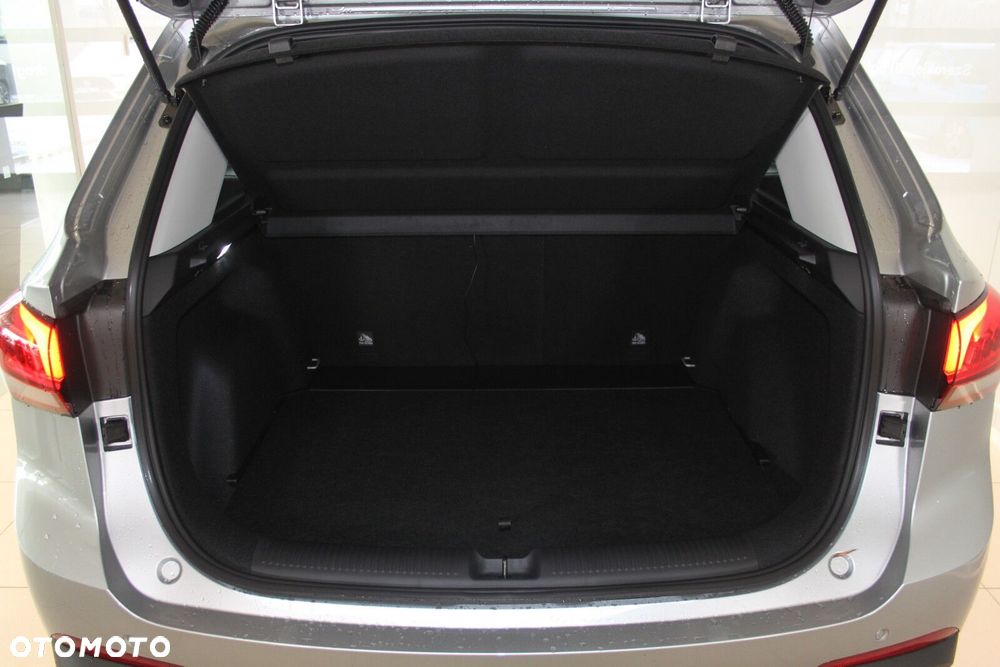 MG ZS Hybrid+ - 21
