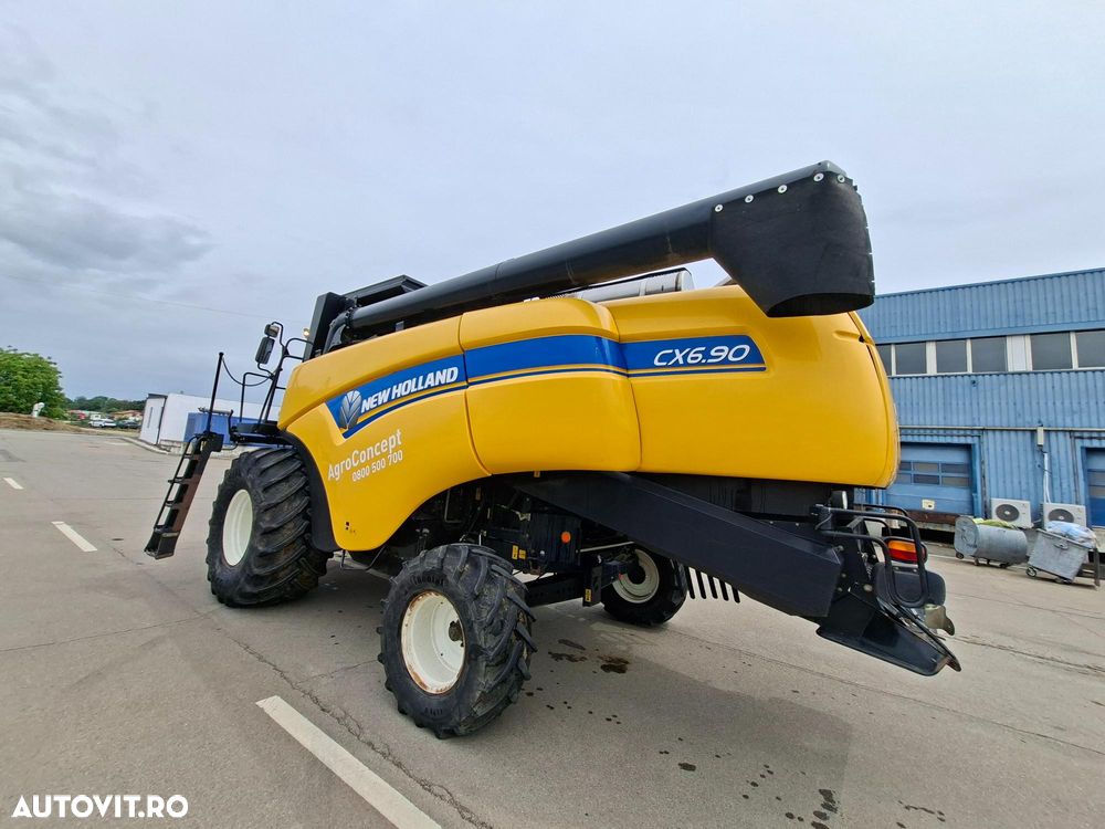 New Holland CX 6.90 ST5 COMBINA AGRICOLA CU HEDER PAIOASE 760CG 6,70M/22FT VF SI CARUCIOR TRANSPORT - 3