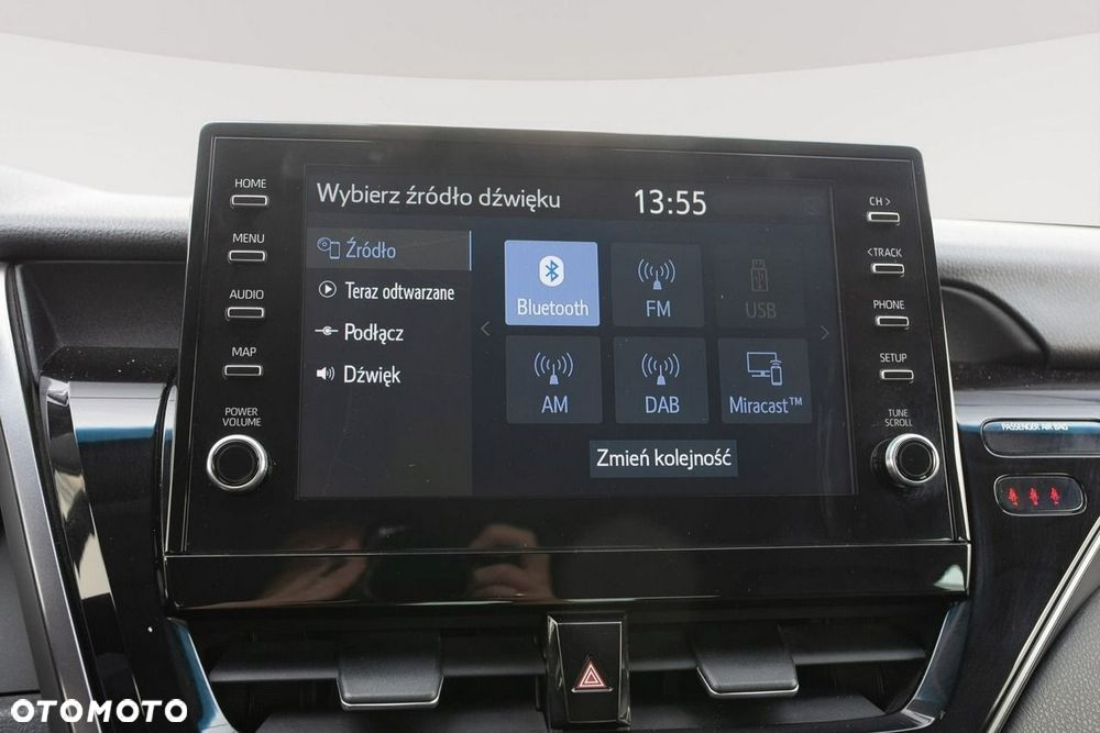 Toyota Camry - 18