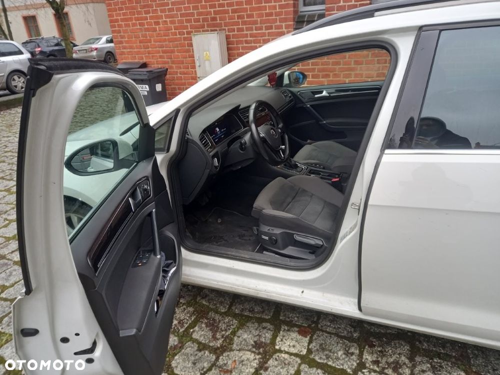 Volkswagen Golf 1.5 TSI BMT Evo Highline DSG - 5