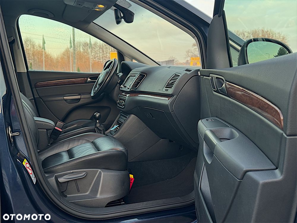 Volkswagen Sharan 2.0 TDI Exclusive Edition - 2