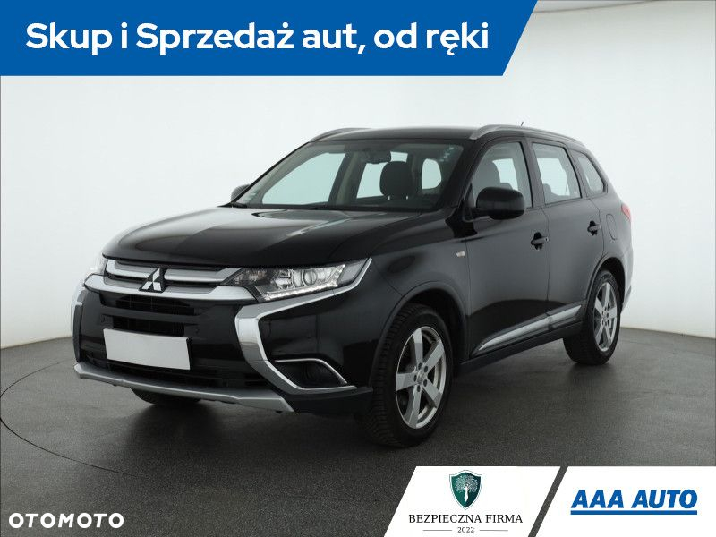 Mitsubishi Outlander - 2
