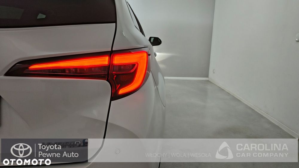 Toyota Corolla 1.8 Hybrid Style - 22