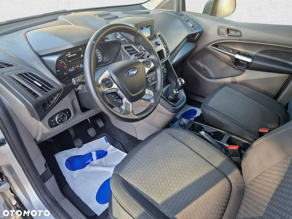 Ford Transit Connect - 12