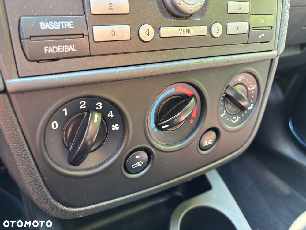 Ford Fiesta 1.4 Silver Magic - 11
