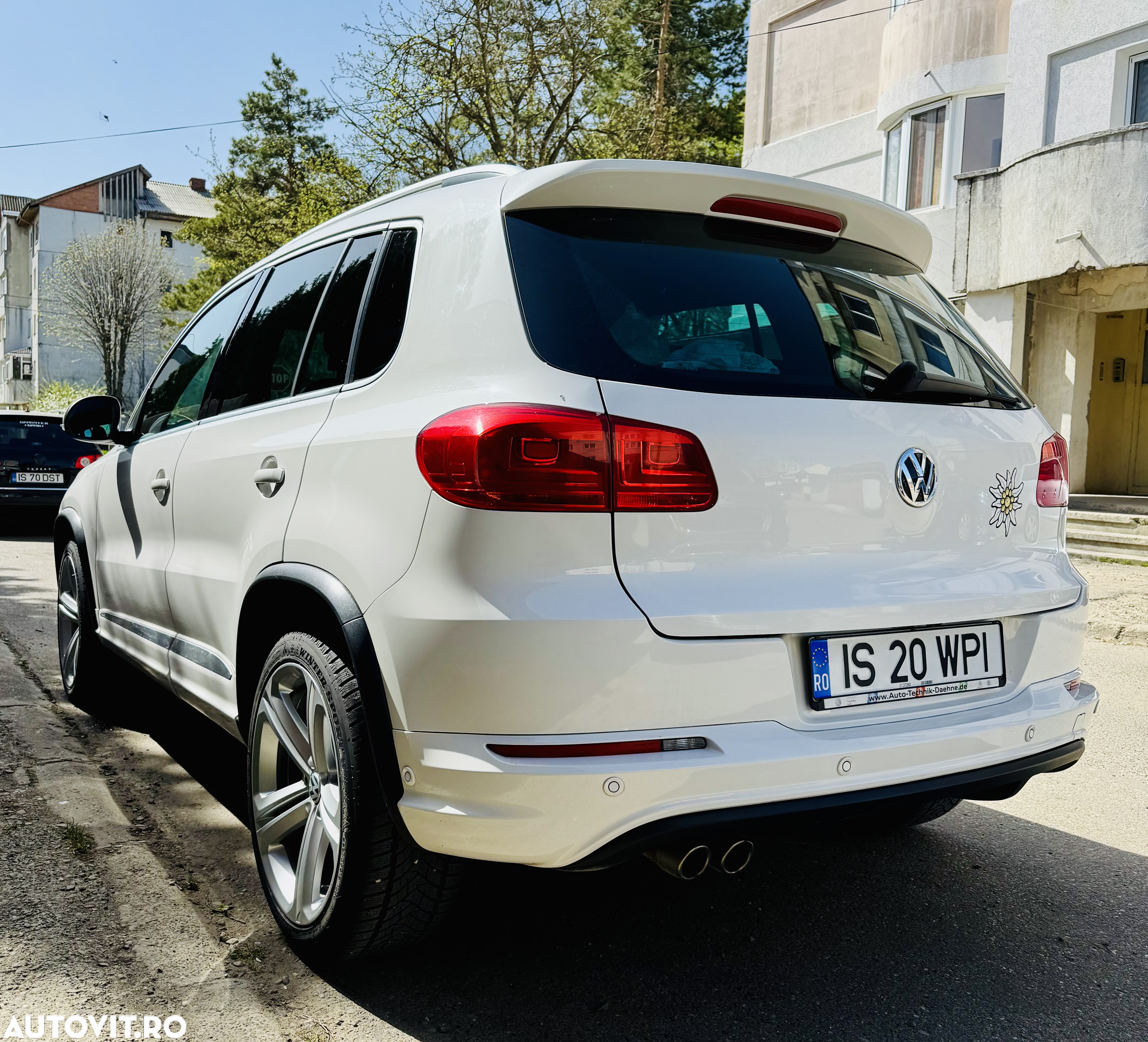 Volkswagen Tiguan 2.0 TDI DPF 4Motion BlueMotion Technology DSG Cup Sport & Style - 4