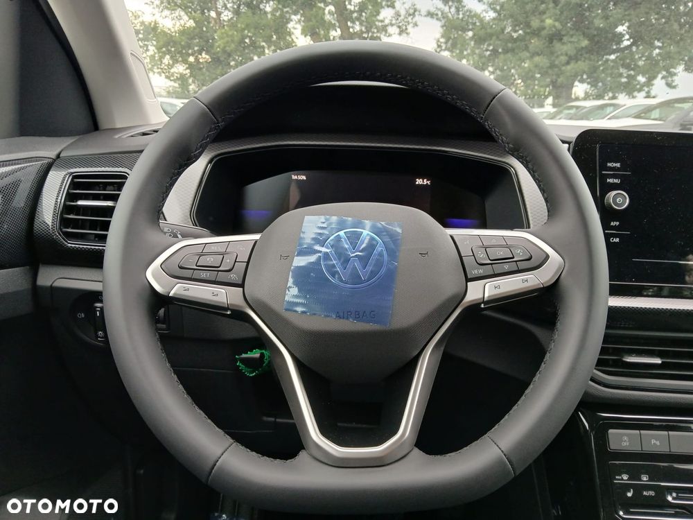 Volkswagen T-Cross - 12