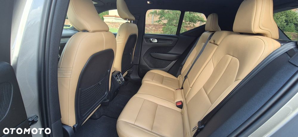 Volvo XC 40 T5 AWD Inscription - 8