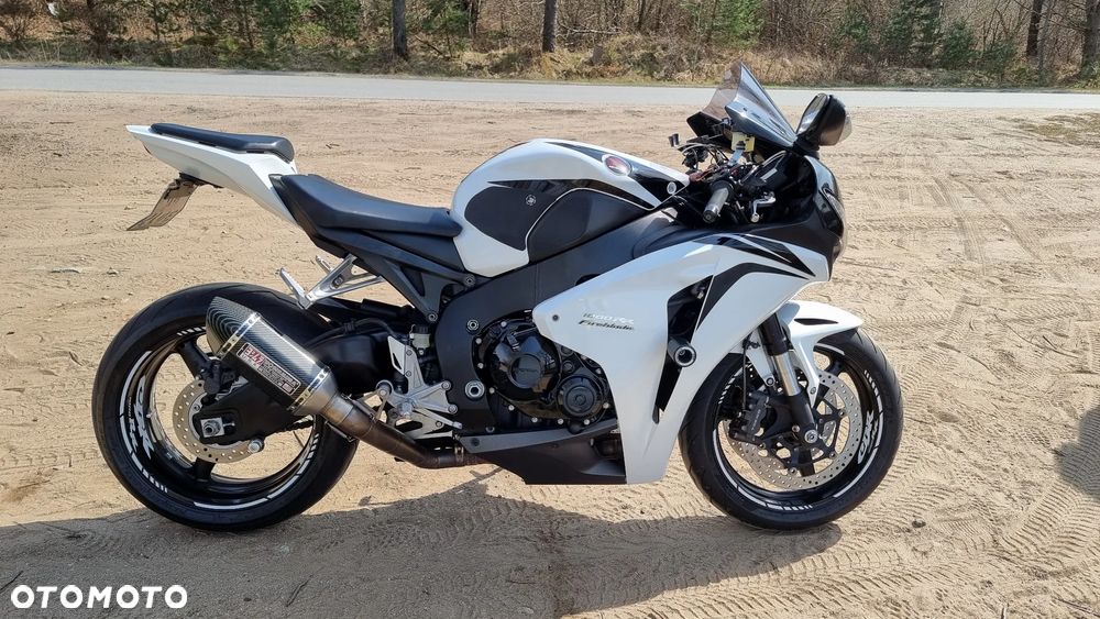 Honda CBR - 1