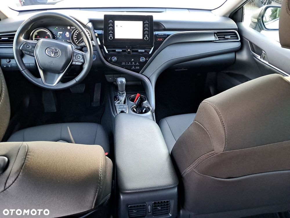 Toyota Camry 2.5 Hybrid Comfort CVT - 13