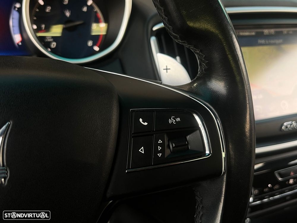 Maserati Ghibli 3.0 V6 GranLusso - 23