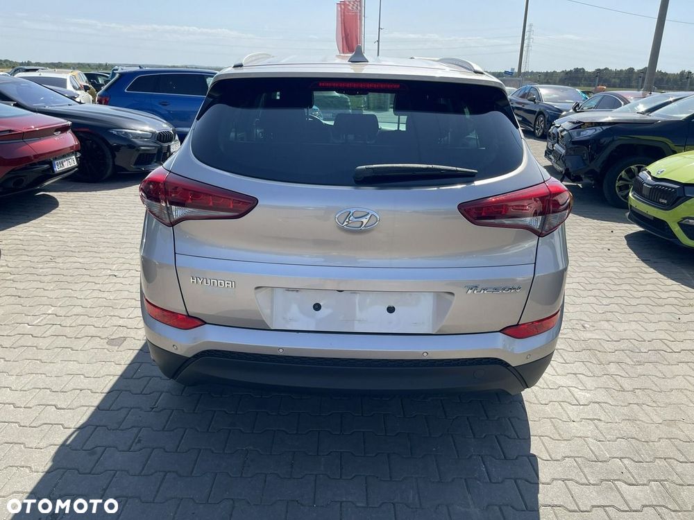 Hyundai Tucson blue 1.7 CRDi 2WD Trend - 6