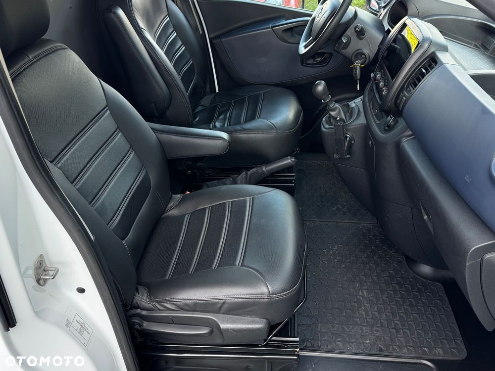Opel Vivaro - 11