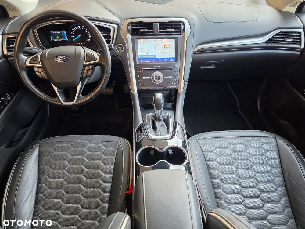 Ford Mondeo - 26
