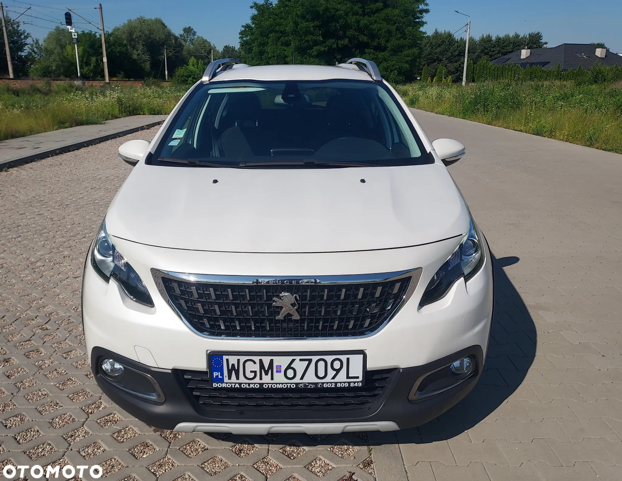 Peugeot 2008 1.5 BlueHDi Allure S&S - 3