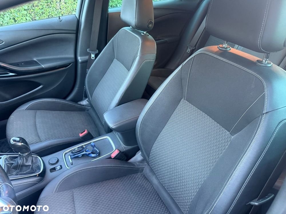 Opel Astra - 18