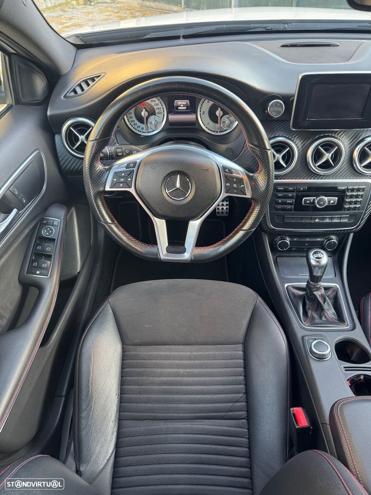 Mercedes-Benz A 180 d AMG Line - 11