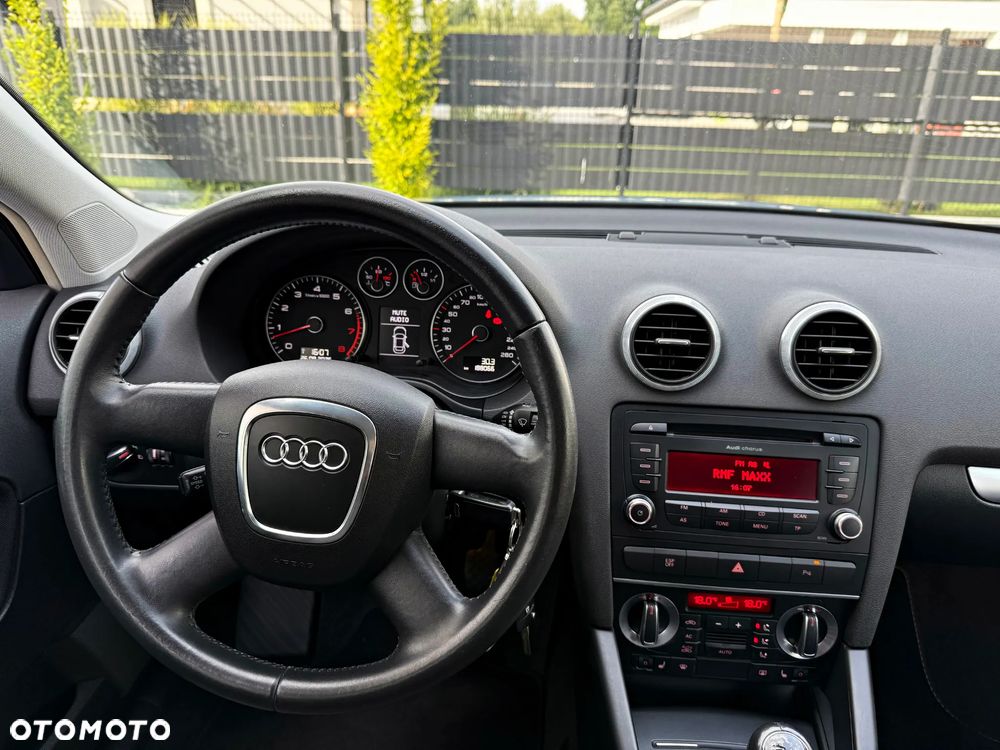 Audi A3 Sportback 1.6 Ambition - 17