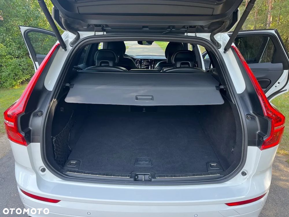 Volvo XC 60 D5 AWD R-Design - 30