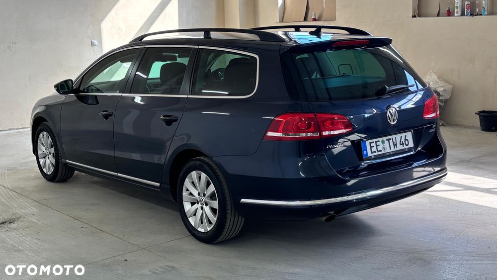 Volkswagen Passat 1.6 TDI BlueMotion Technology Highline - 9
