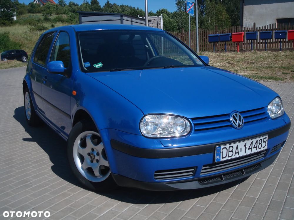 Volkswagen Golf 1.6 Tour Edition - 4
