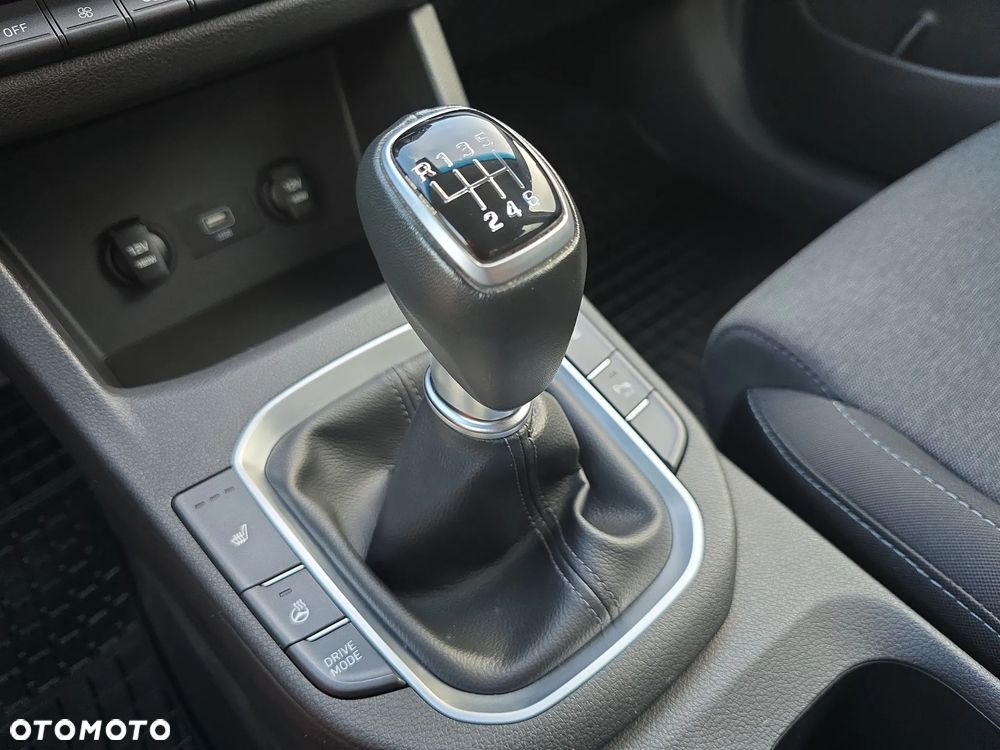 Hyundai i30 1.5 T-GDI 48V Smart - 25