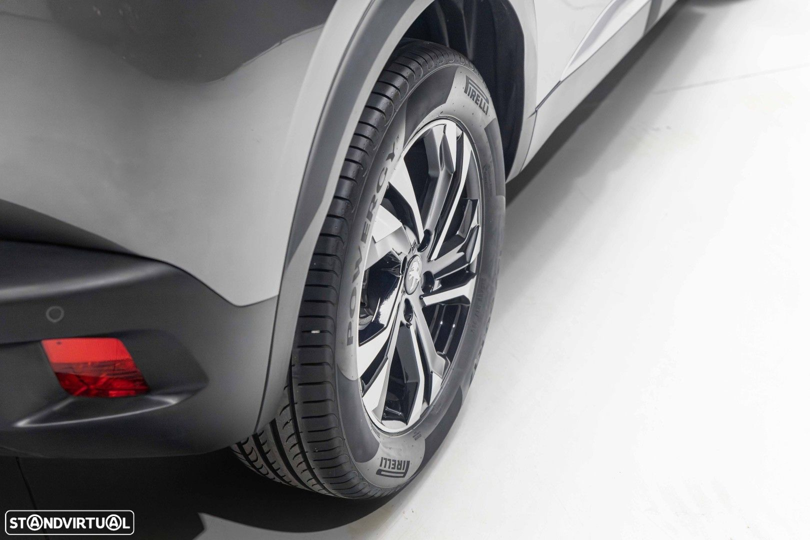 Peugeot 2008 1.2 PureTech Allure Pack EAT8 - 37