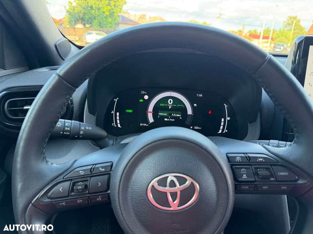 Toyota Yaris - 13