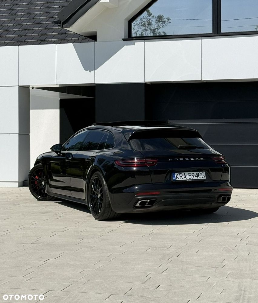 Porsche Panamera Turbo - 31