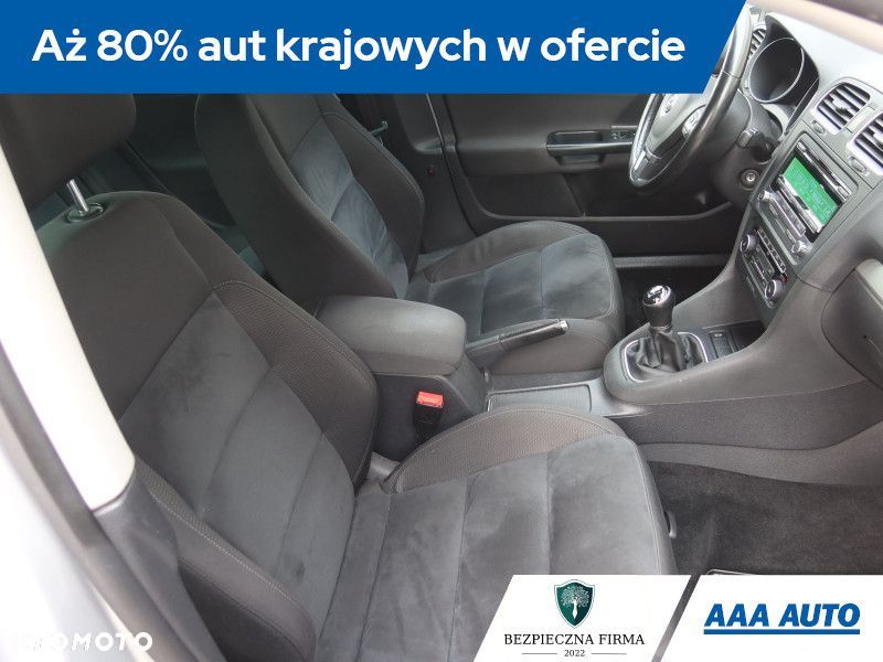 Volkswagen Golf - 10