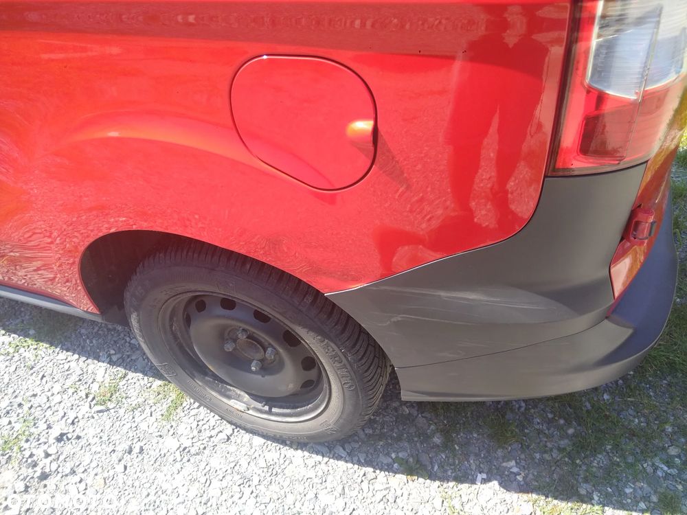 Ford Transit Courier - 4
