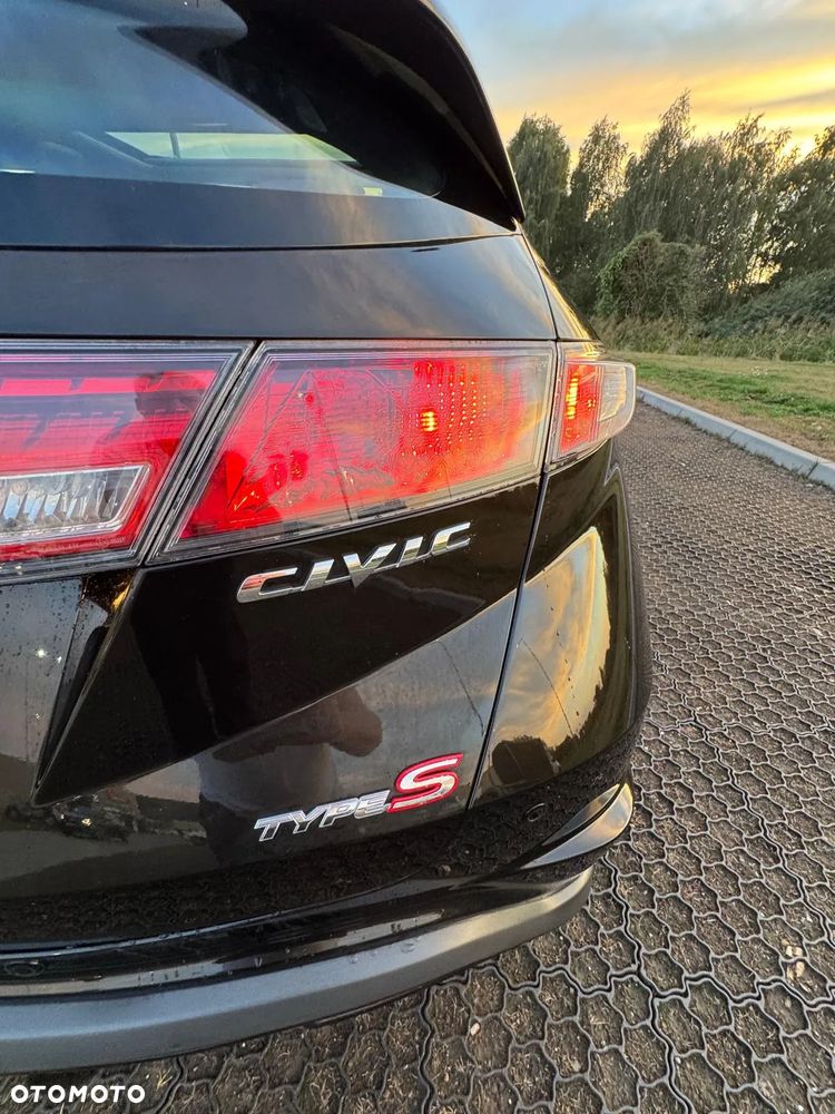 Honda Civic 2.2i-CTDi TypeS + - 10