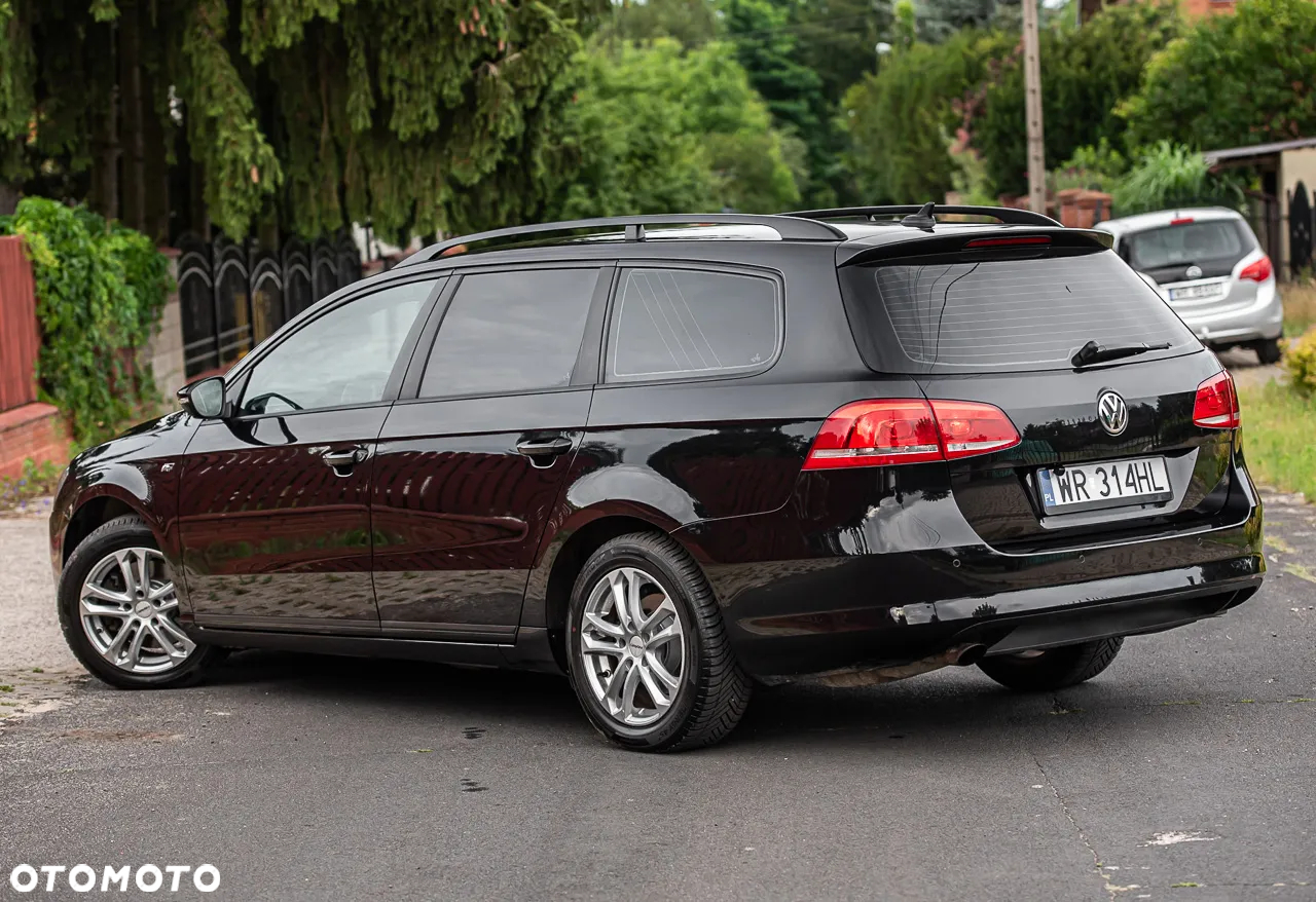 Volkswagen Passat - 14