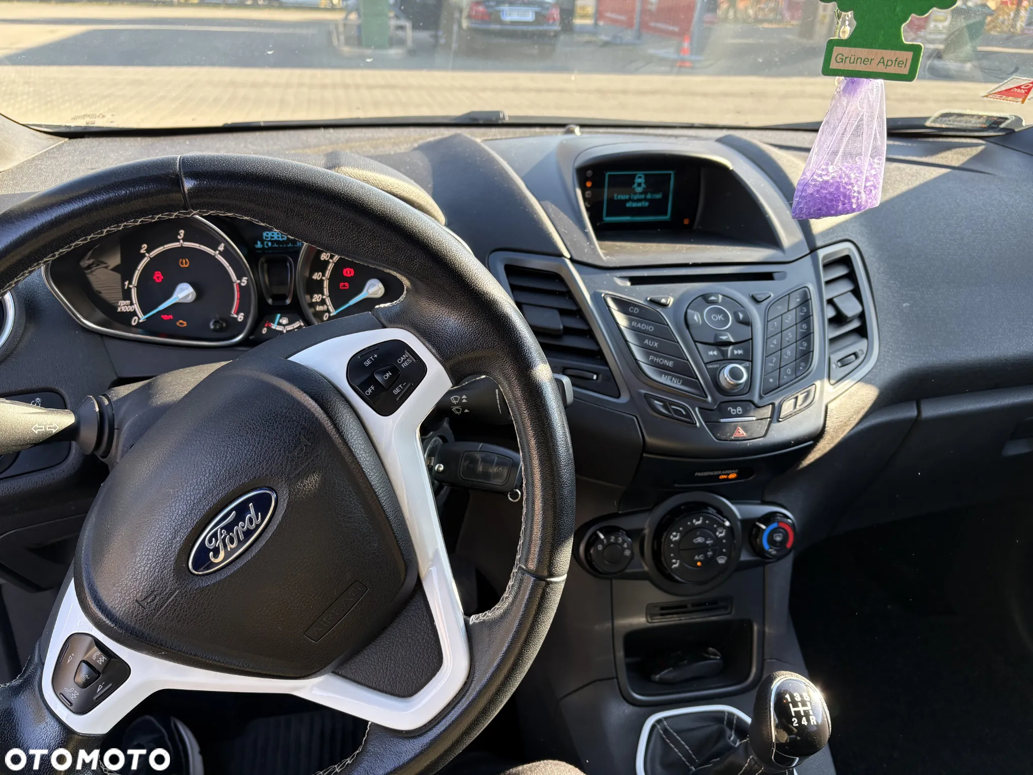 Ford Fiesta - 12