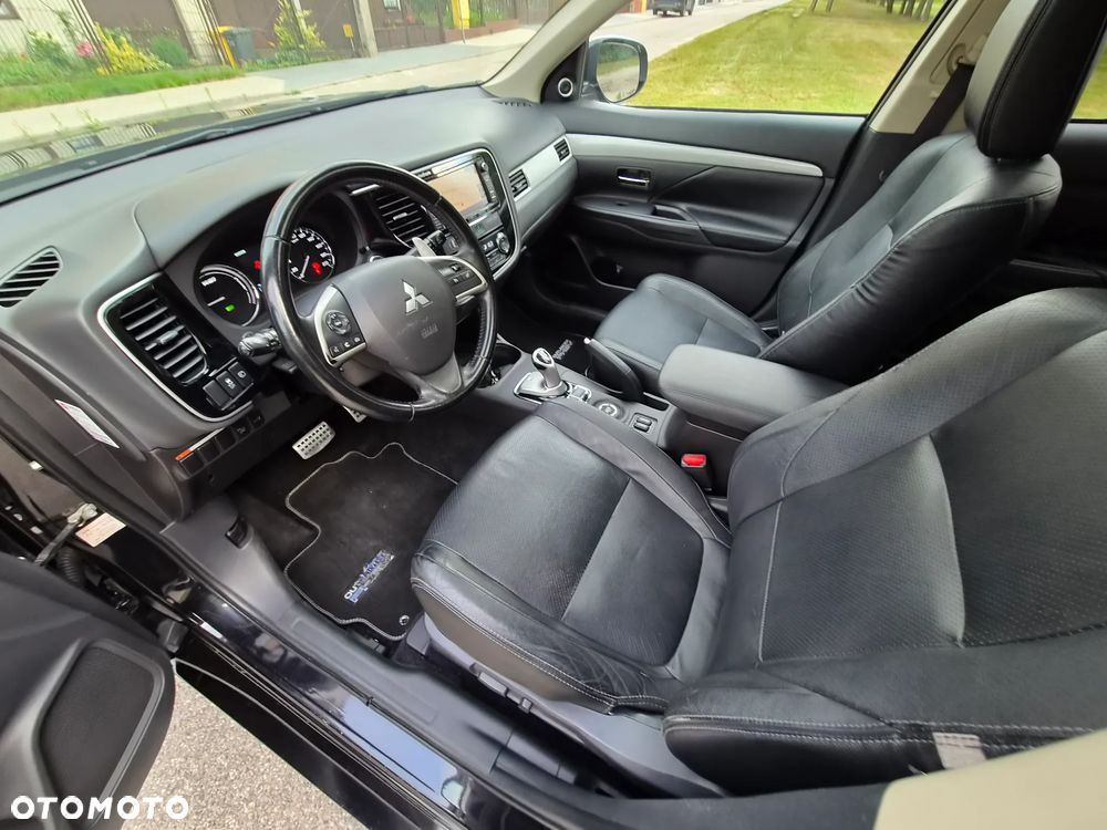 Mitsubishi Outlander 2.0 4WD Top - 6