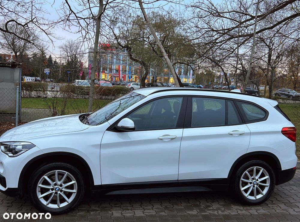 BMW X1 sDrive18i GPF Advantage - 10
