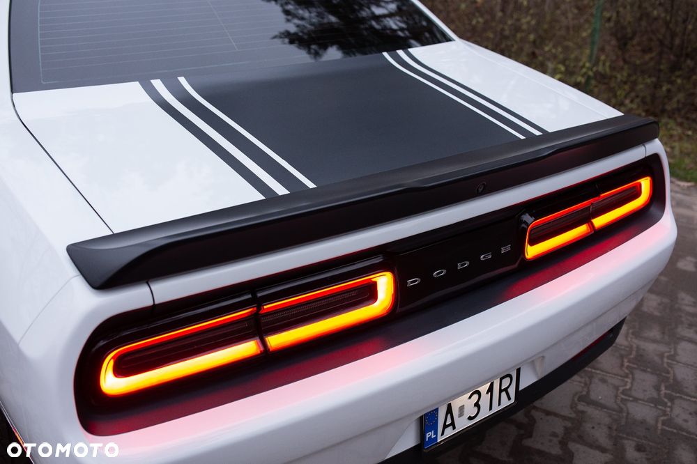 Dodge Challenger 5.7 R/T Shaker - 32