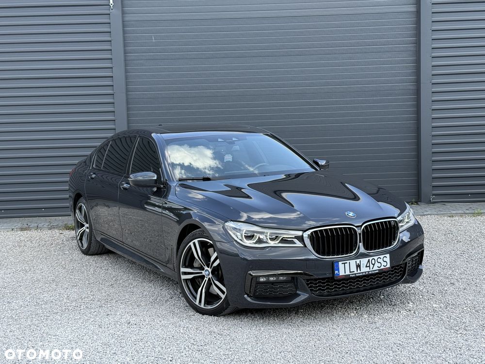 BMW Seria 7 750Li xDrive - 6