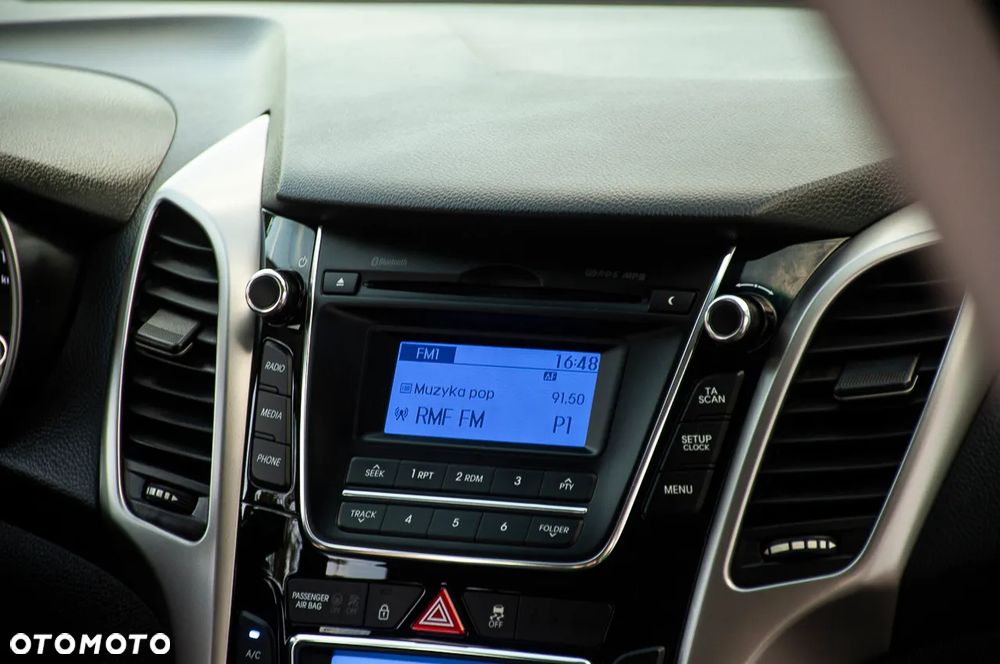 Hyundai i30 - 24