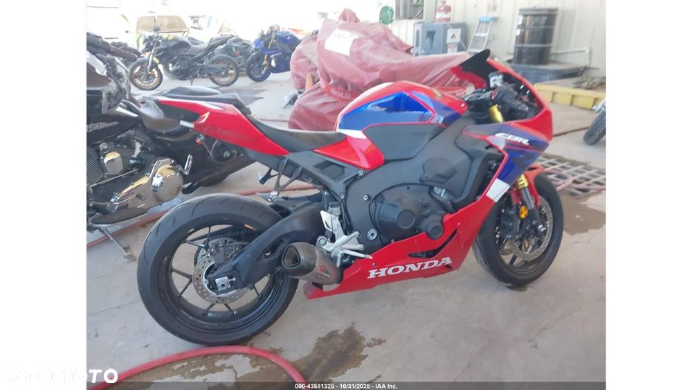 Honda CBR - 8