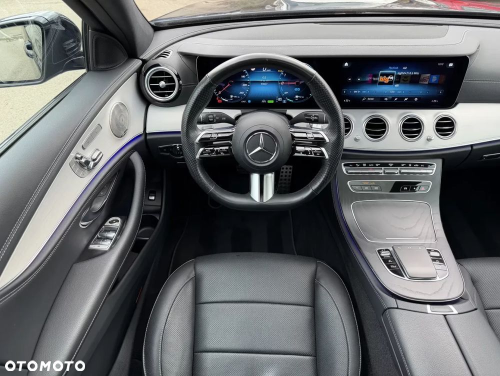 Mercedes-Benz Klasa E 300 de 4-Matic AMG - 11