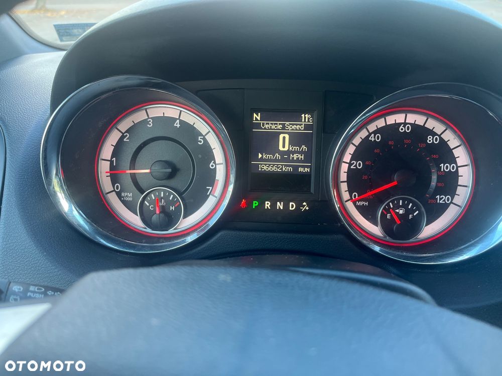 Dodge Grand Caravan 3.6 R/T - 21