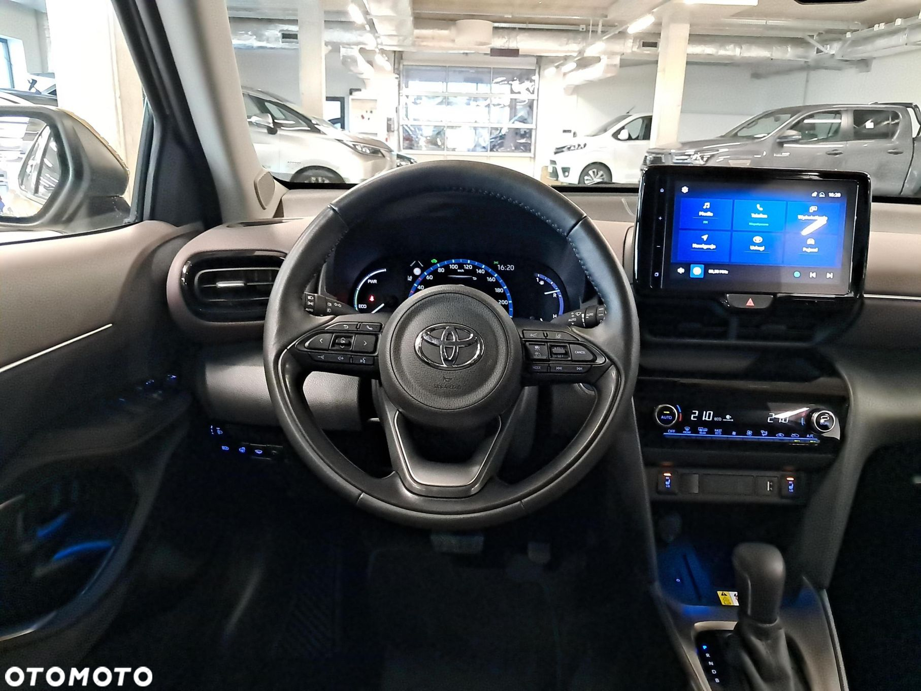 Toyota Yaris Cross - 13