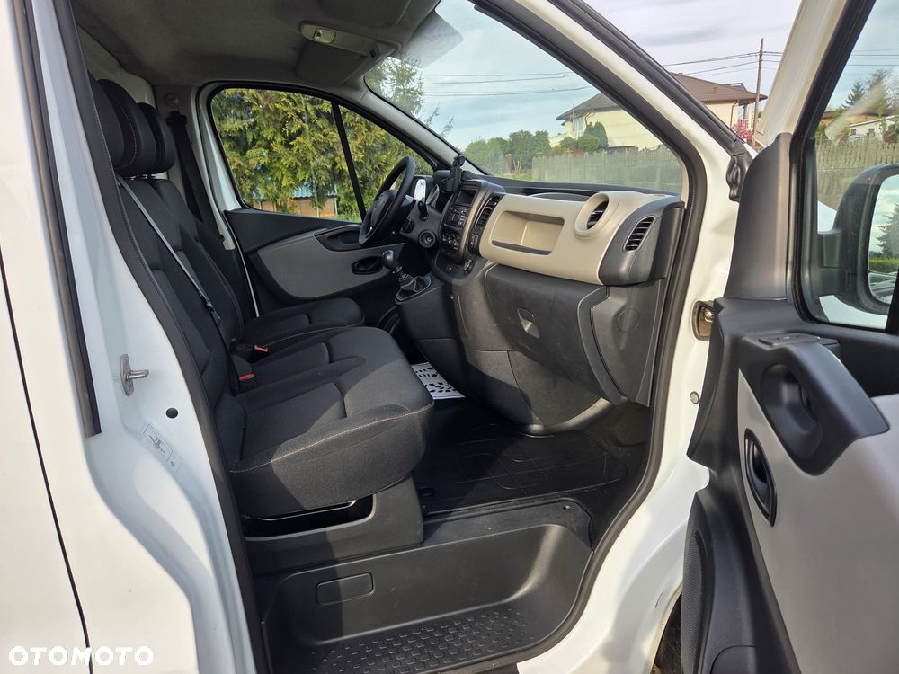 Renault Trafic - 11