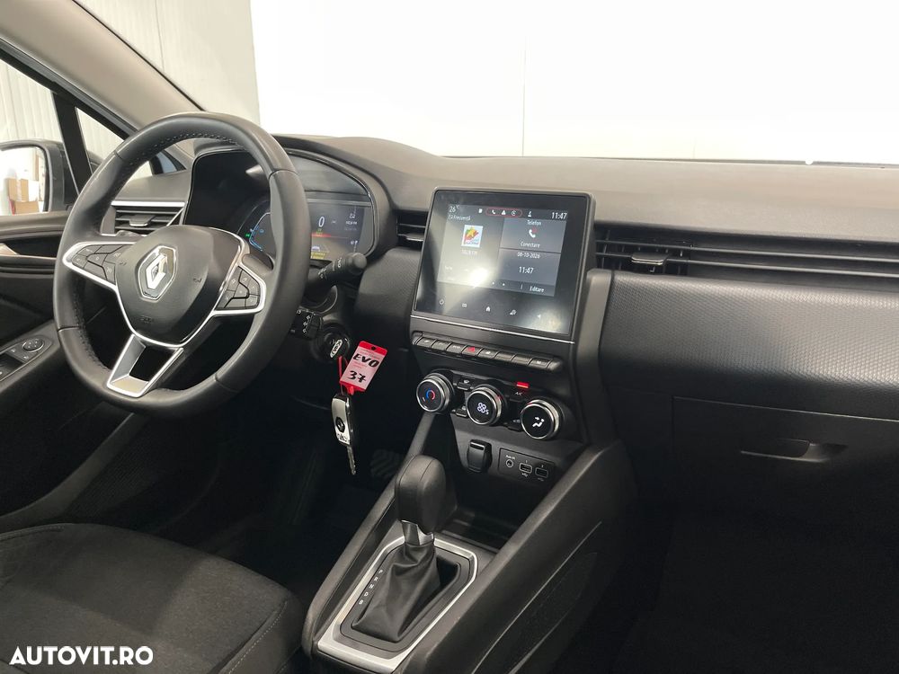 Renault Clio V E-Tech 145 Evolution - 9