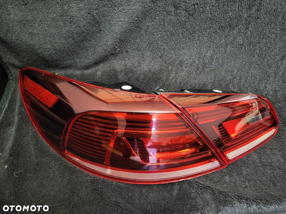 VW CC SWIATLA.TYL - 1