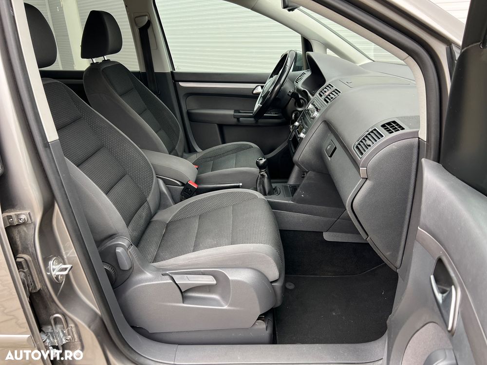 Volkswagen Touran 1.6 TDI BlueMotion Technology Trendline - 9