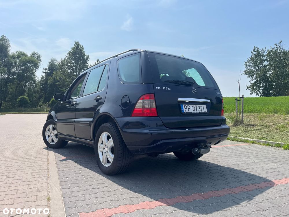 Mercedes-Benz ML - 4