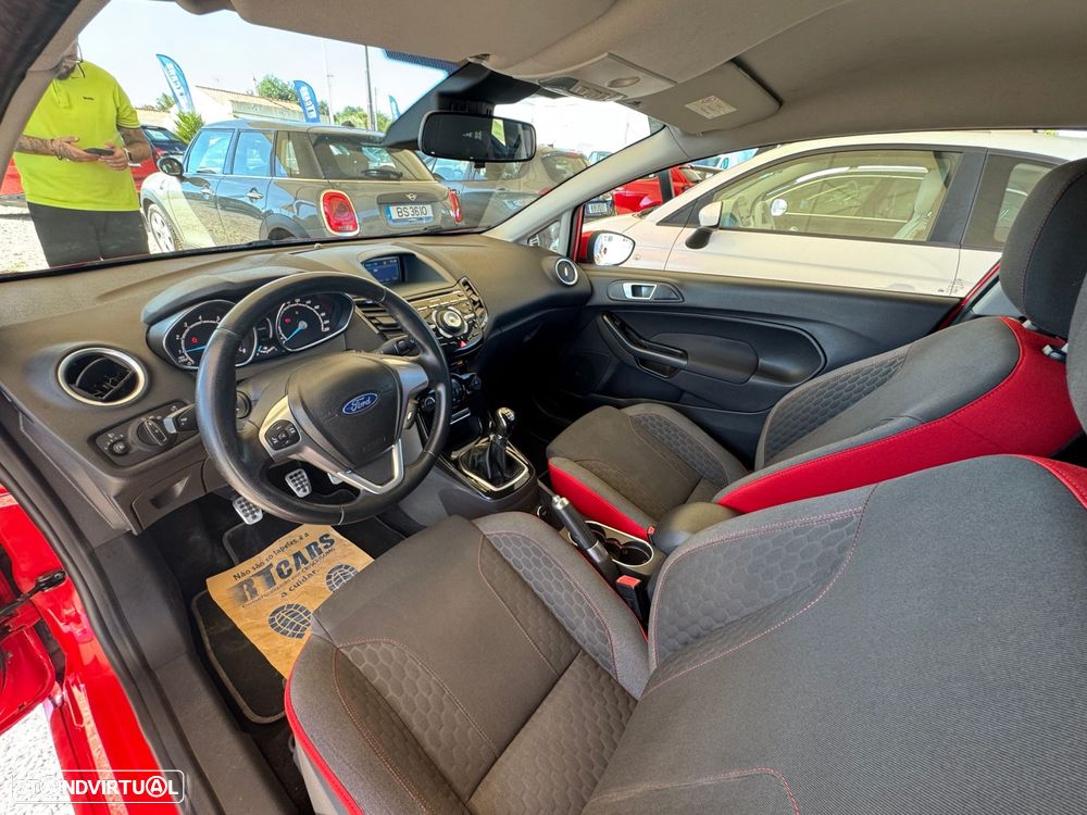 Ford Fiesta 1.0 EcoBoost S&S ST-LINE - 12