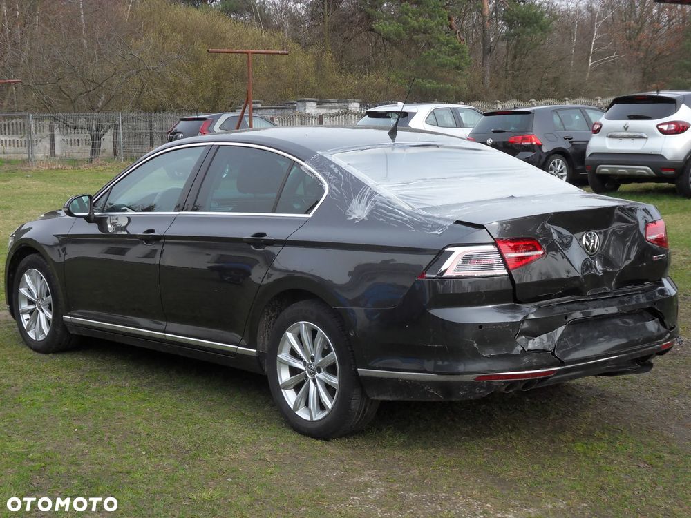 Volkswagen Passat 2.0 TDI SCR (BlueMotion Tech) 4Mot DSG Highline - 2